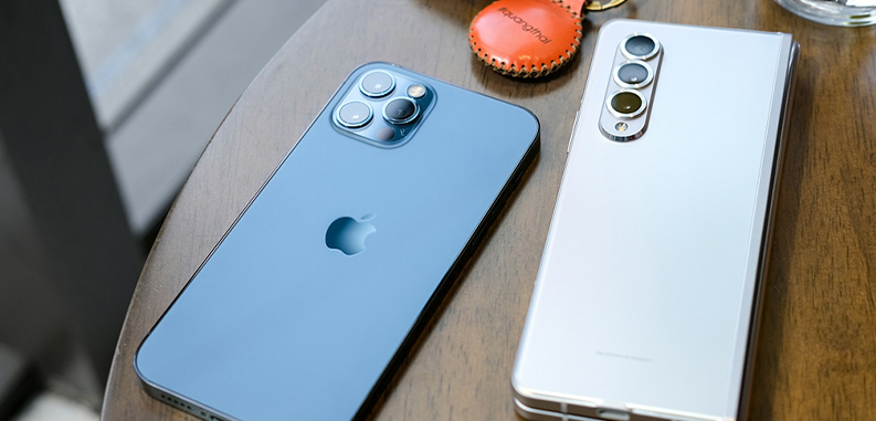 iPhone ou Samsung : quel smartphone est fait pour vous en 2025 ?